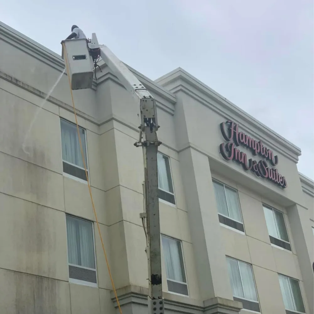 c2438a41bdc871d4f5728ce481ef5dfc_1200_80